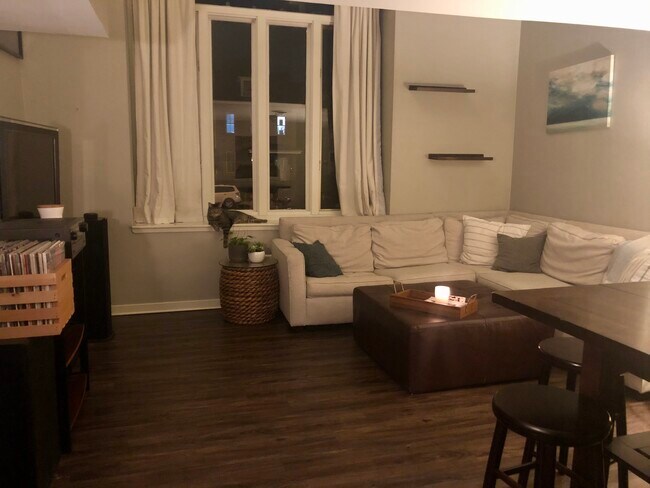 Foto del edificio - 325 S Highland Ave