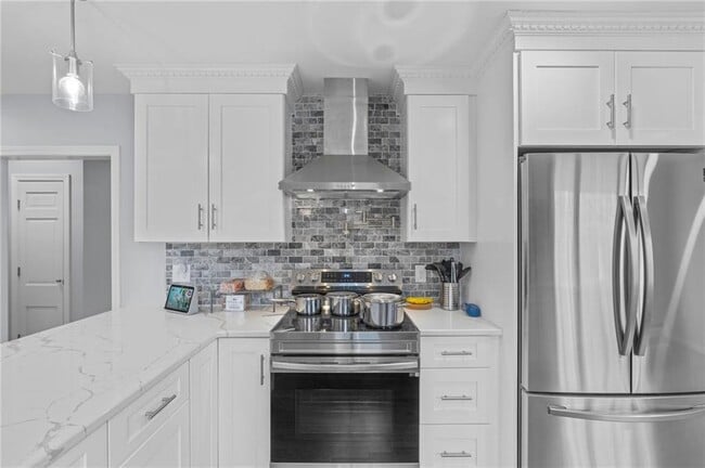 Building Photo - 141 Congdon Dr