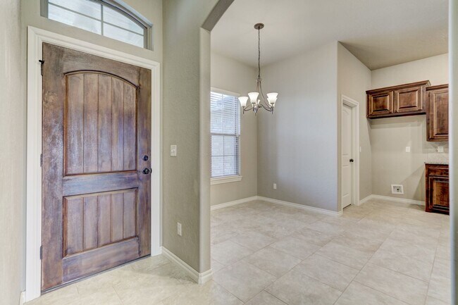 Building Photo - 308 Stoneridge Dr
