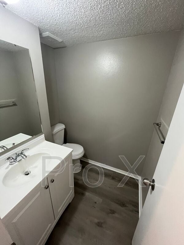 11061108 S Joplin St Unit 1106 S Joplin Apt E, Pittsburg, KS 66762