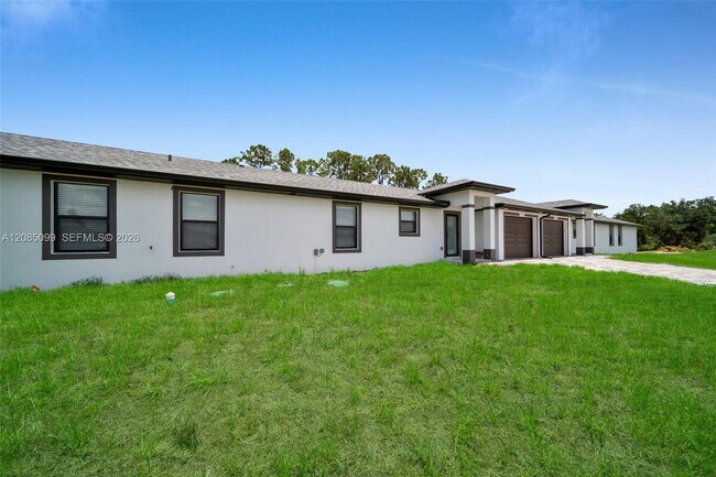 Foto del edificio - 4986 Fairway Ct