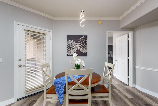Foto del edificio - 15095 N Thompson Peak Pkwy