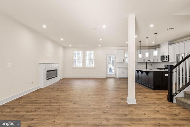 Foto del edificio - 383 Scranton Ln