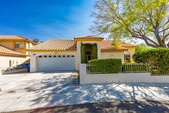 Building Photo - 8995 Sidebrook Ct
