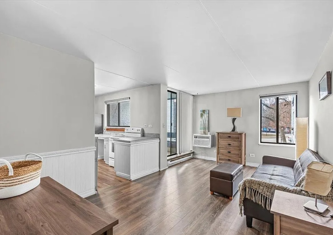 Foto principal - 306 W Miner St