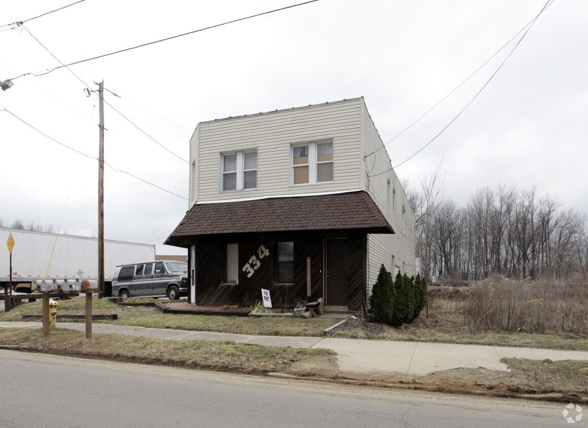 Primary Photo - 334 Massillon Rd