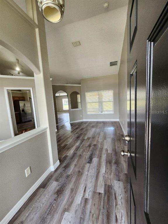 Building Photo - 2617 Athens Dr