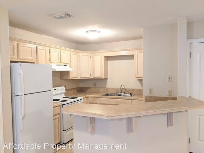 Building Photo - 717 Sonesta Ct