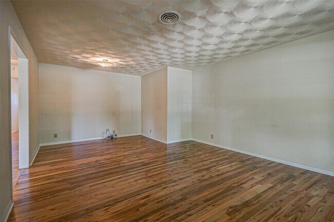 Foto del edificio - 10910 Marchant Cir