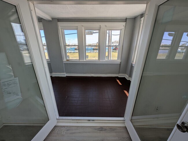 Foto del edificio - 420 N Massachusetts Ave