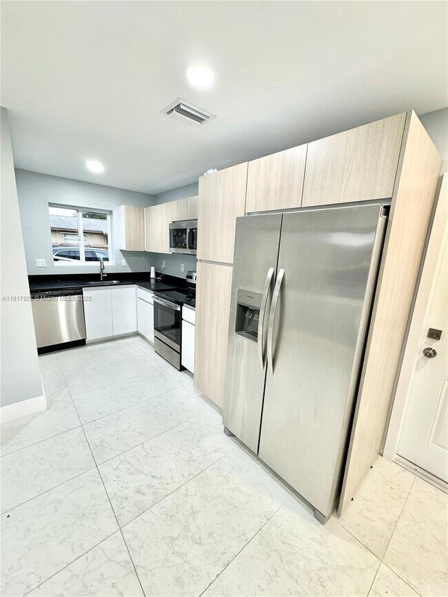 Foto del edificio - 932 NW 2nd St
