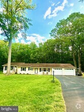 Building Photo - 1230 Steamboat Rd