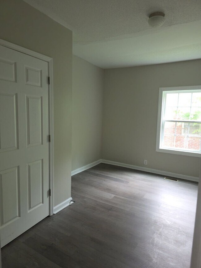 Foto del edificio - 3 Bedroom 1 bath home in Florence near Down Town Florence