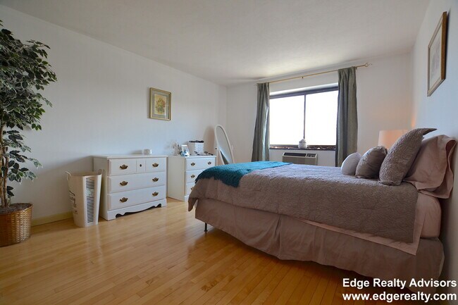 Foto del edificio - 35 Glencoe St