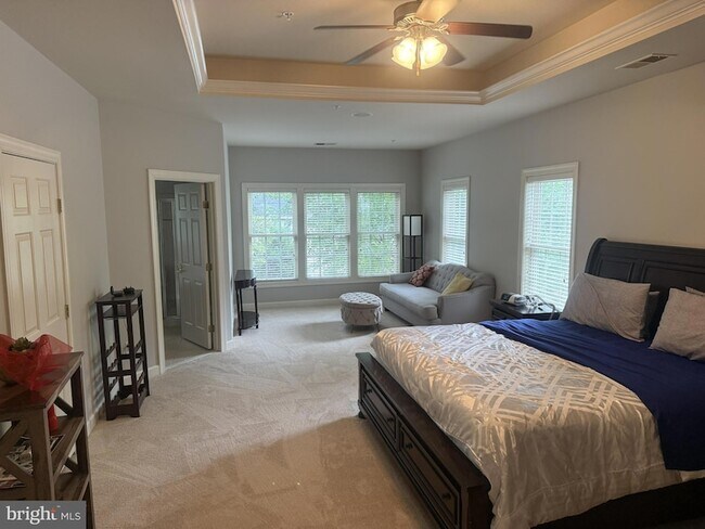Building Photo - 3008 Hollow Crest Pl