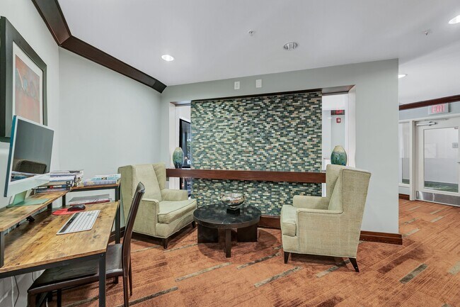 Espacios de oficina - Crystal City Lofts