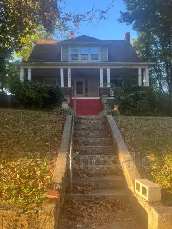 Primary Photo - 1309 Raleigh Ave