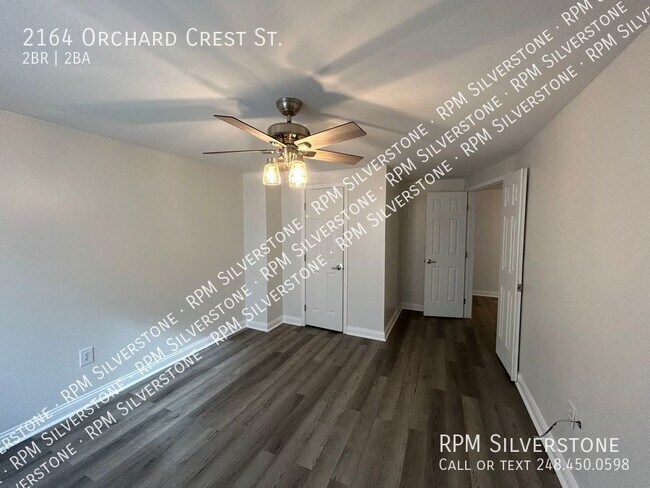 Building Photo - Spacious 2-bedroom