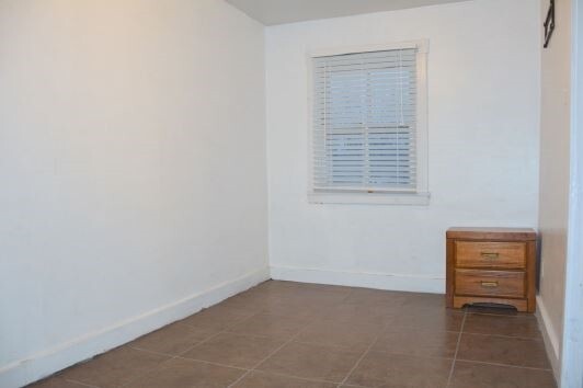 Foto del edificio - 548 E Sutter St