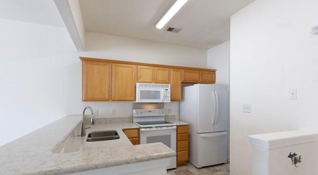 Building Photo - 11625 Lioness St