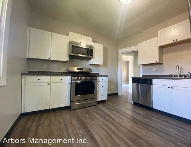 Building Photo - 2 br, 1 bath House - 172 Lincoln Drive