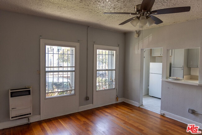 Foto del edificio - 661 Shatto Pl