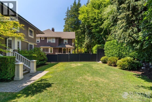 Building Photo - 2500 W 37th Ave