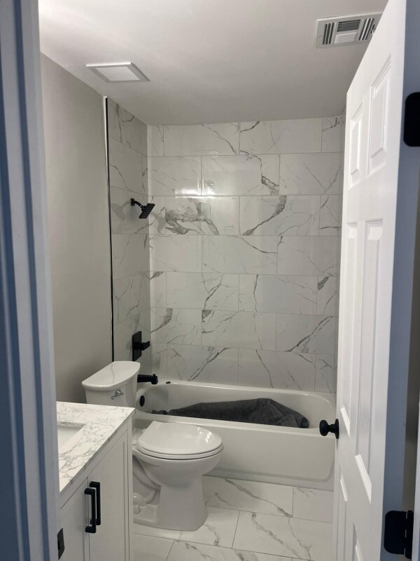 Foto del edificio - 3917 E Earll Dr