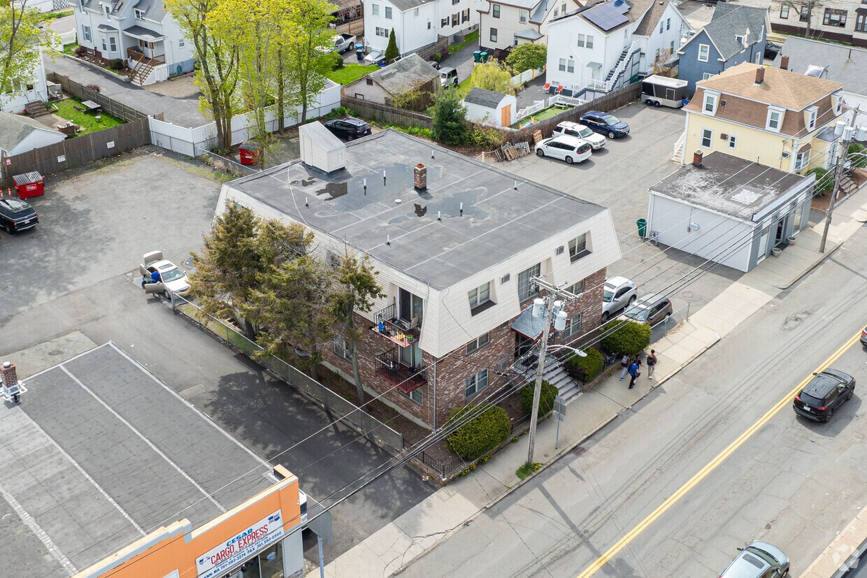Contextual - 540 Chestnut St
