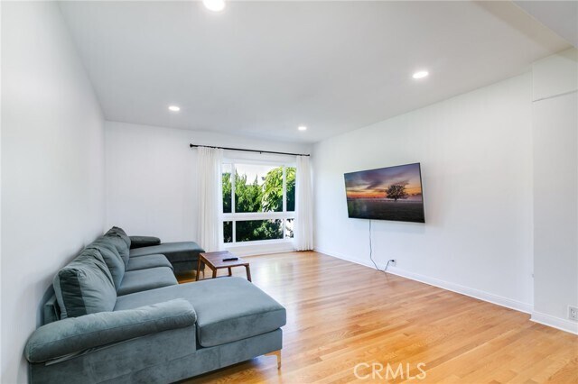 Building Photo - 3200 S Sepulveda Blvd