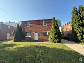 Building Photo - 21250 Crystal Ave