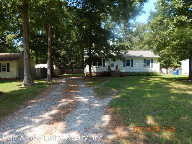 Building Photo - 3 br, 1.5 bath House - 3308 Julep Drive