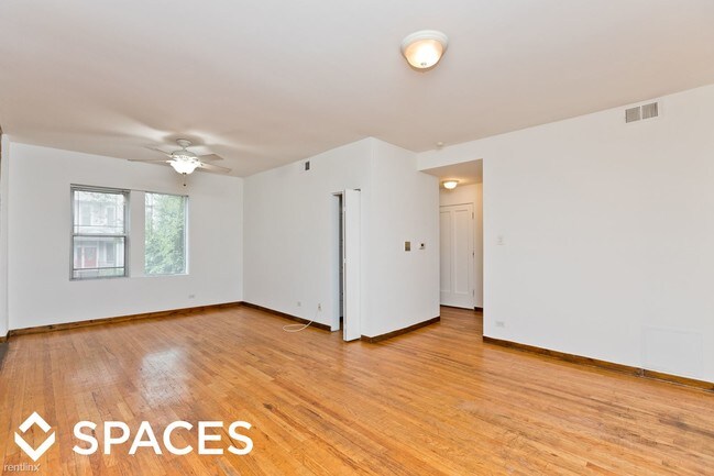 Foto del edificio - 1317 W Addison St
