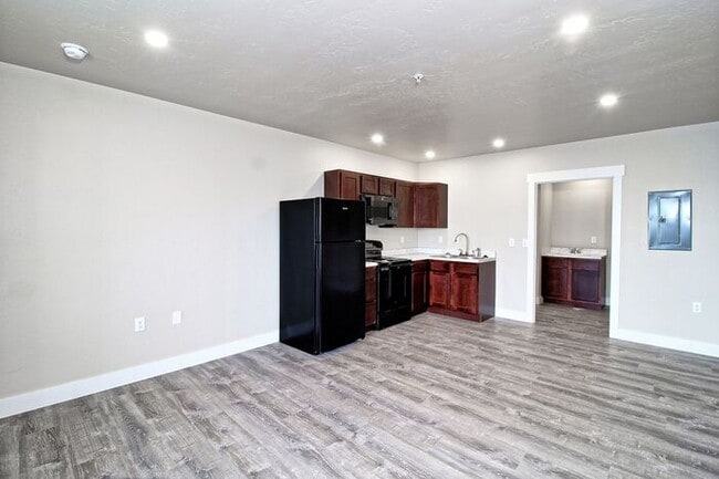 Building Photo - 1225 N 23rd St