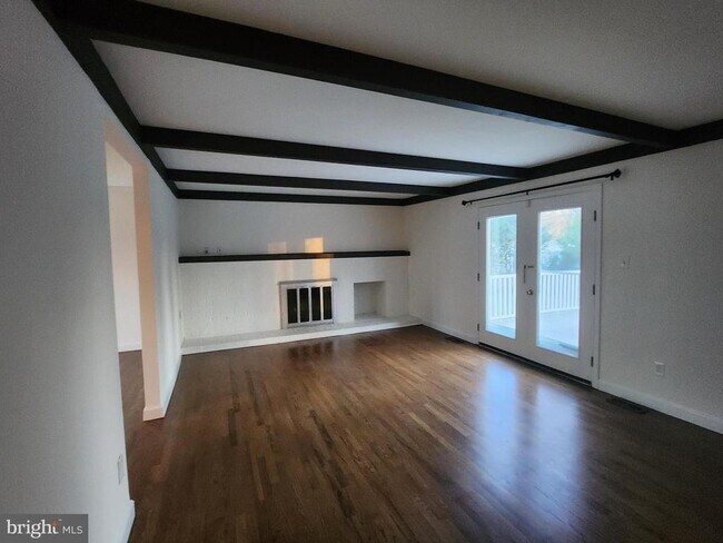 Foto del edificio - 4 Oriole Dr