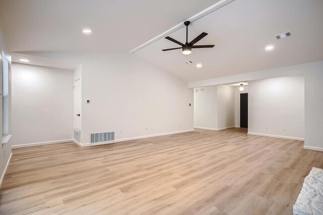 Building Photo - 4412 Cumbria Ln