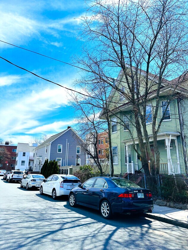Primary Photo - 12 Bennett St