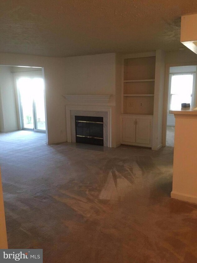 12005 Ridge Knoll Dr Unit 101, Fairfax, VA 22033 Apartment for Rent in Fairfax, VA