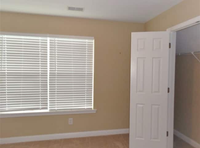 Building Photo - 1017 Stonehollow Way