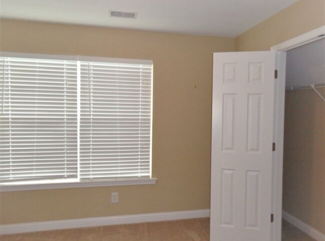 Foto del edificio - 1017 Stonehollow Way