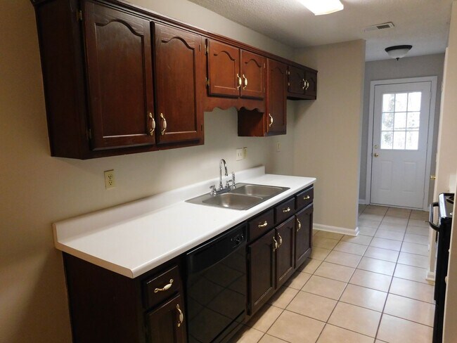 Building Photo - ****JUST REDUCED****6301 Joy Blvd Horn Lak...