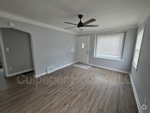 Building Photo - 39 W Gramercy Ave