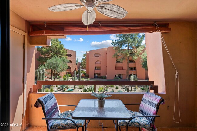 Foto del edificio - 4303 E Cactus Rd