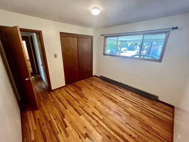 Foto del edificio - 127-129 NW 32nd Street