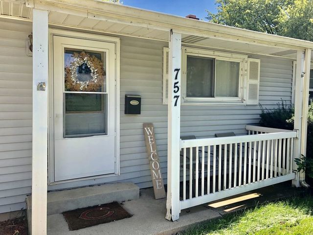 Primary Photo - 757 Watson Dr