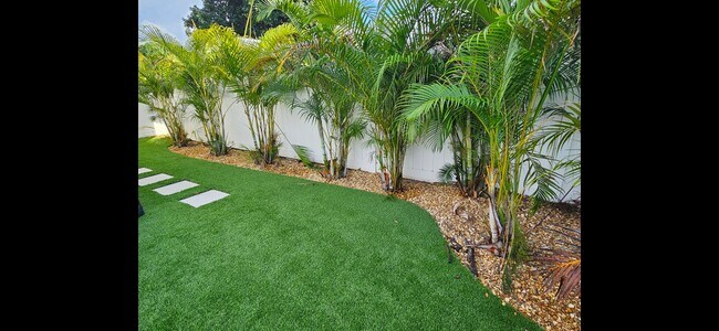 Foto del edificio - 2530 51st St N