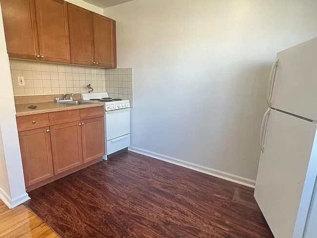 Building Photo - 175 Passaic St