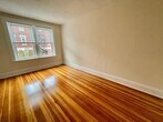 Primary Photo - 9 Barrows St