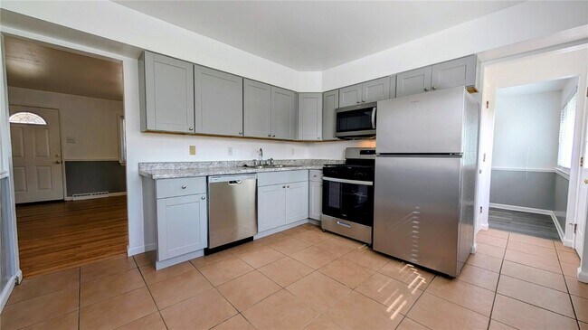 Foto del edificio - 6720 Cherryvale Dr