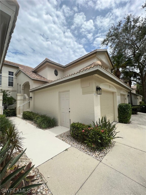 Foto del edificio - 7714 Gardner Dr